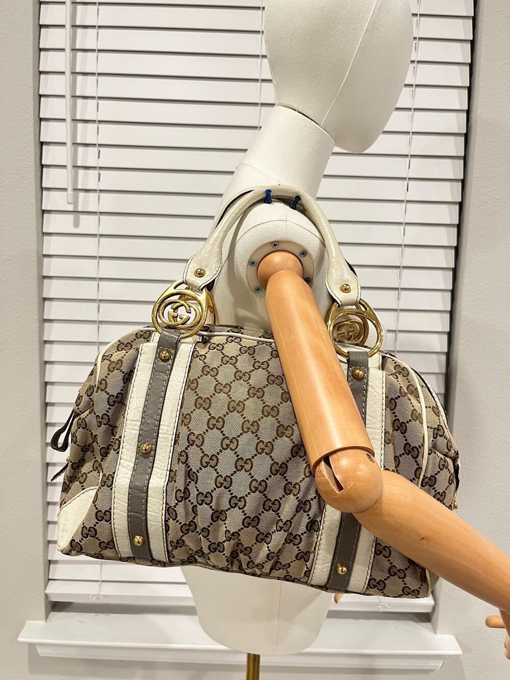 Gucci gg interlocking large Boston bag